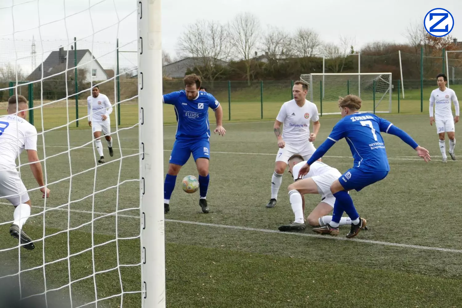 Bild: SV Blau-Weiß Zorbau - SV 1890 Westerhausen 4:2 (2:1) - Westerhausen1005