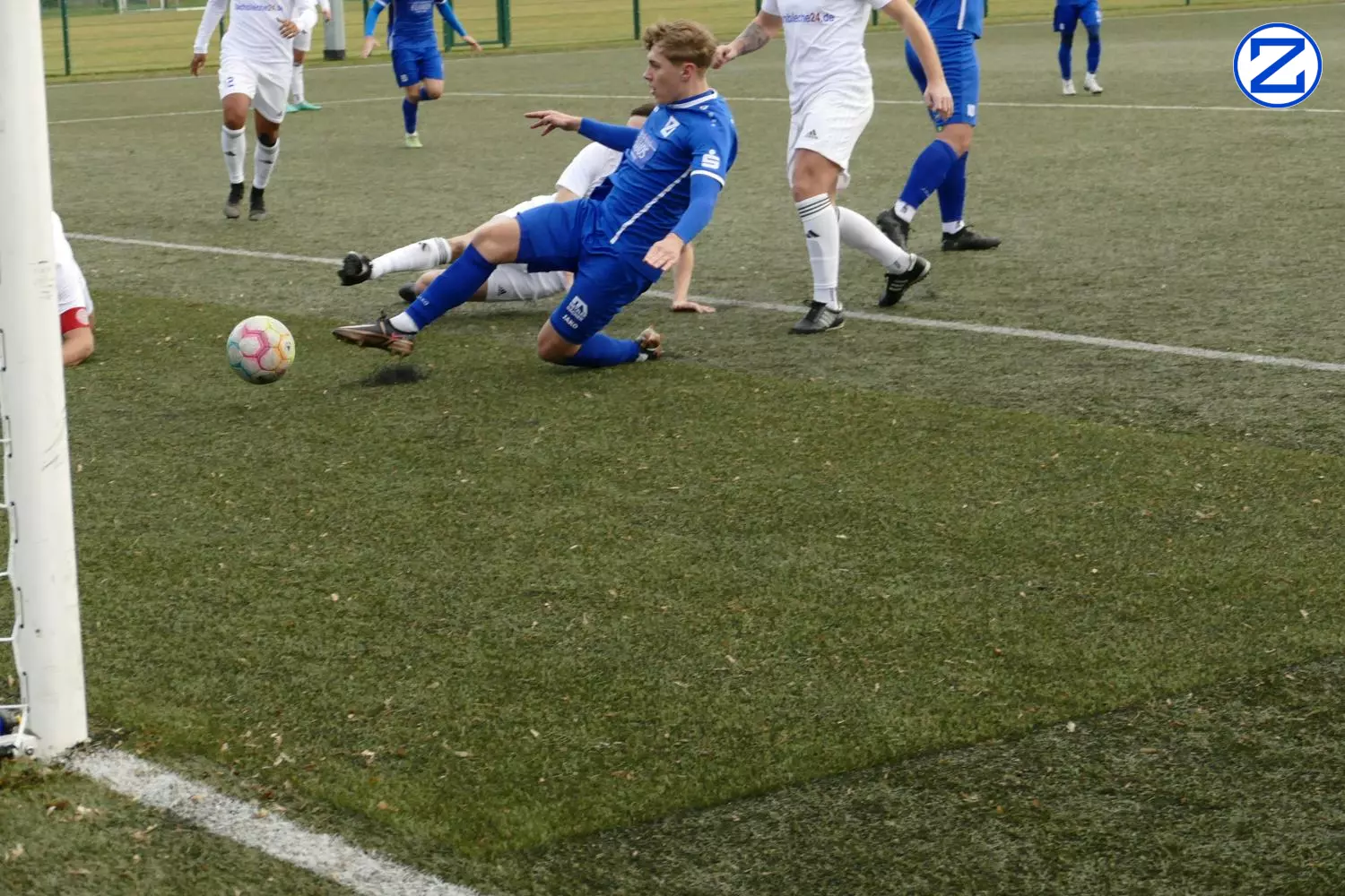 Bild: SV Blau-Weiß Zorbau - SV 1890 Westerhausen 4:2 (2:1) - Westerhausen1011