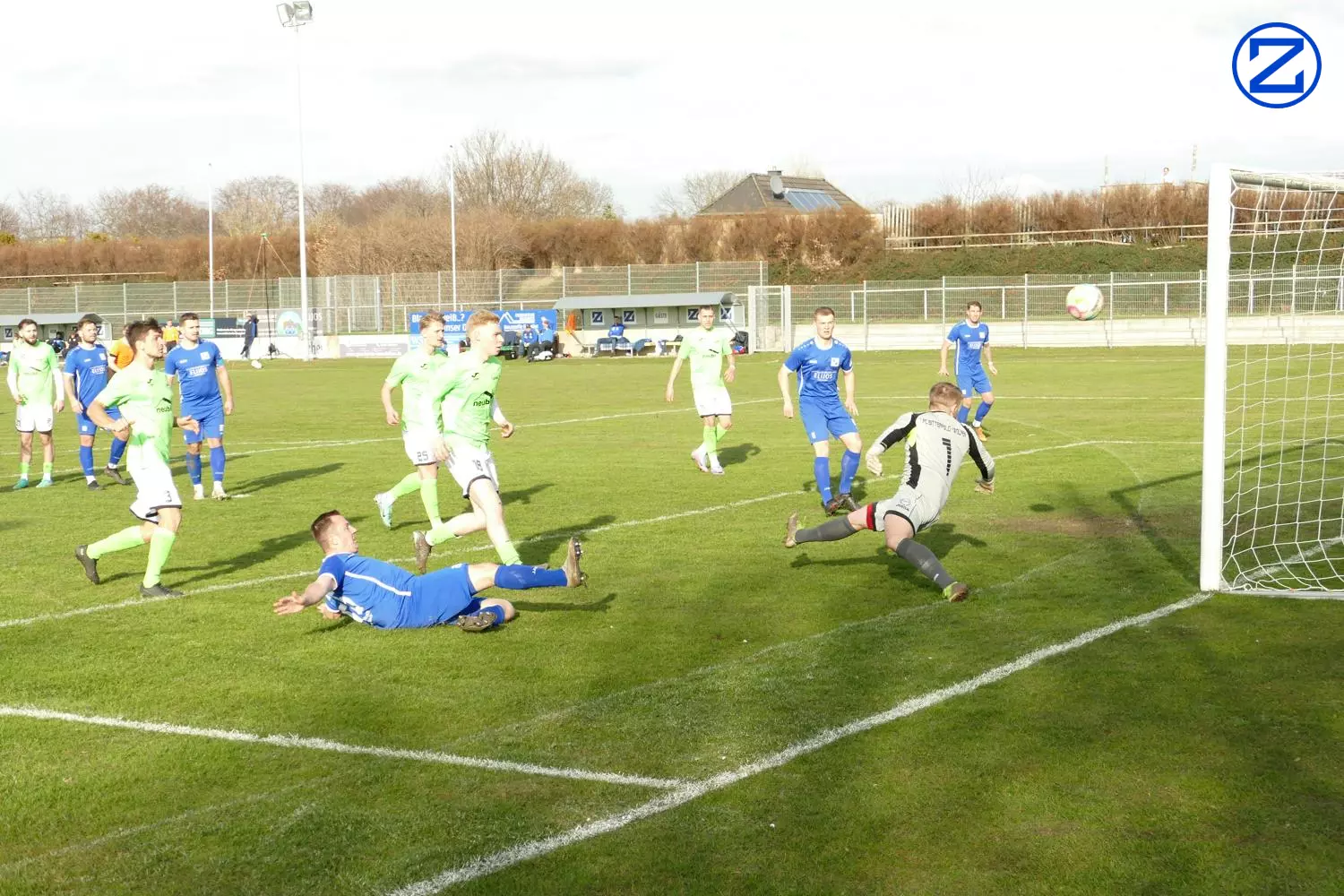Bild: SV Blau-Weiß Zorbau - 1. FC Bitterfeld-Wolfen 1:6 (0:3) - Bitterfeld Wolfen043