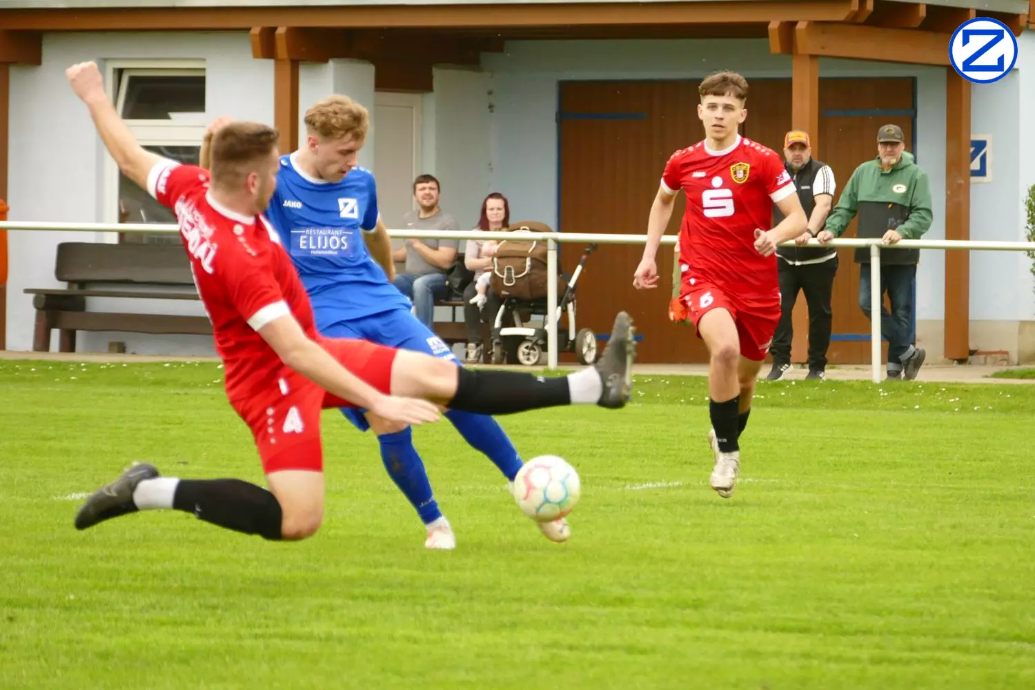 Bild: SV Blau-Weiß Zorbau - 1. FC Lok Stendal 3:1 (1:1) - Stendal014