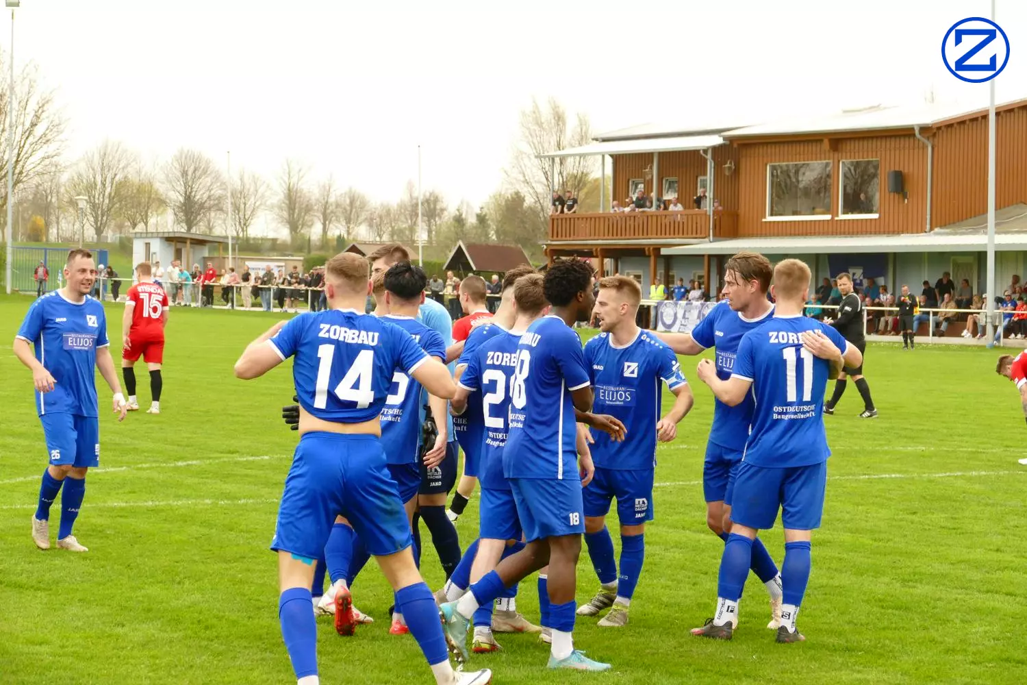Bild: SV Blau-Weiß Zorbau - 1. FC Lok Stendal 3:1 (1:1) - Stendal021