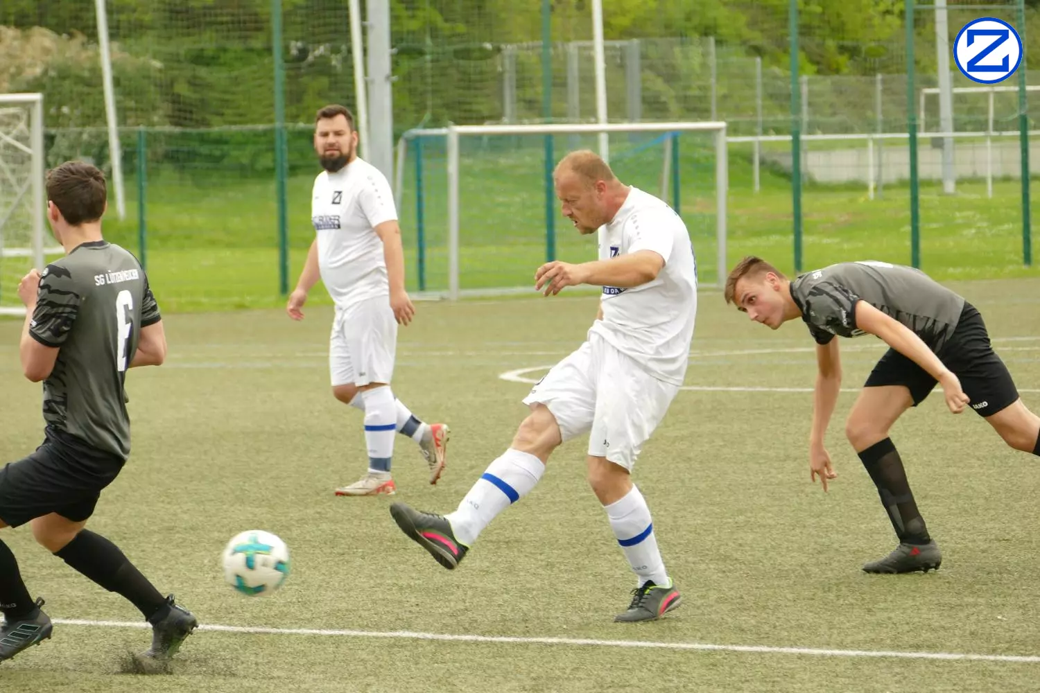 Bild: SV Blau-Weiß Zorbau II - SPG Lützen/Meuchen 0:8 (0:3) - Luetzen005