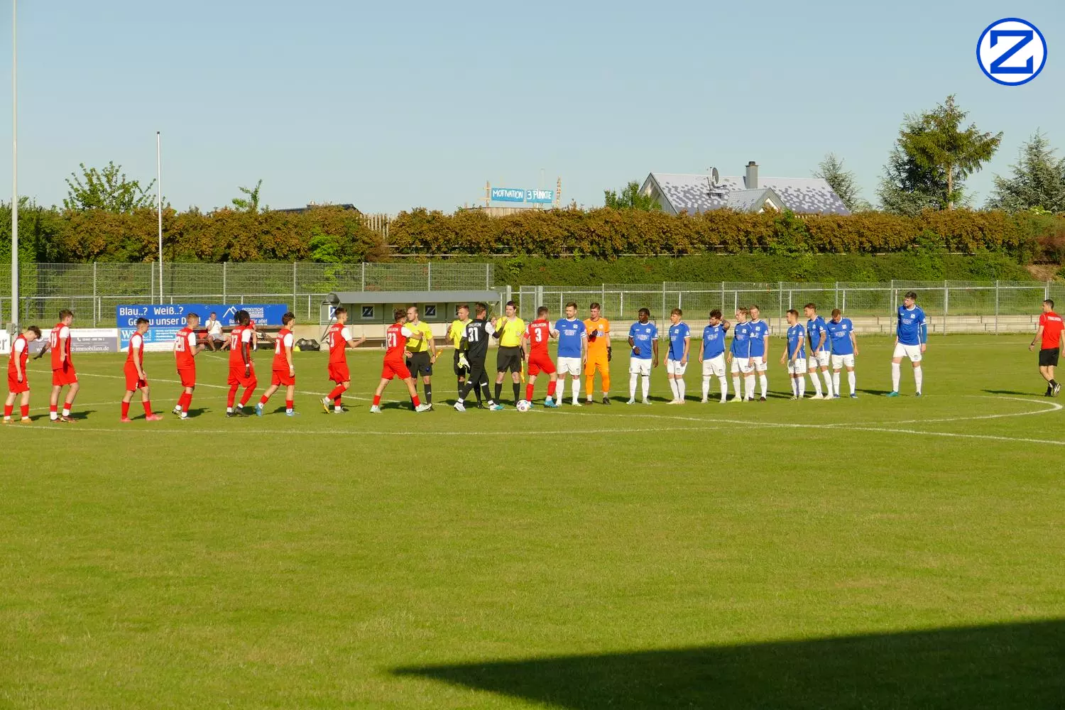 Bild: SV Blau-Weiß Zorbau - SG Rot-Weiß Thalheim 3:1 (0:1) - Sg Rot Weiss Thalheim 001