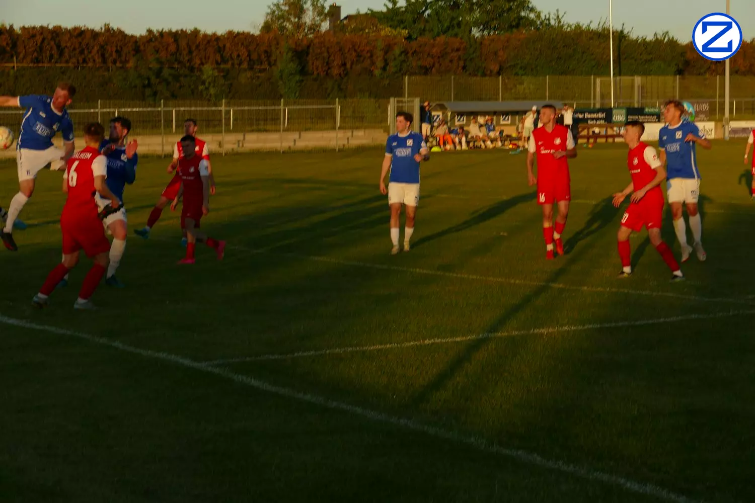 Bild: SV Blau-Weiß Zorbau - SG Rot-Weiß Thalheim 3:1 (0:1) - Sg Rot Weiss Thalheim 024