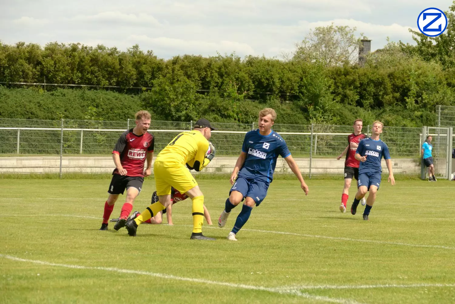 Bild: SV Blau-Weiß Zorbau - SV Jena-Zwätzen 2:1 (0:0) - Zwaetzen010