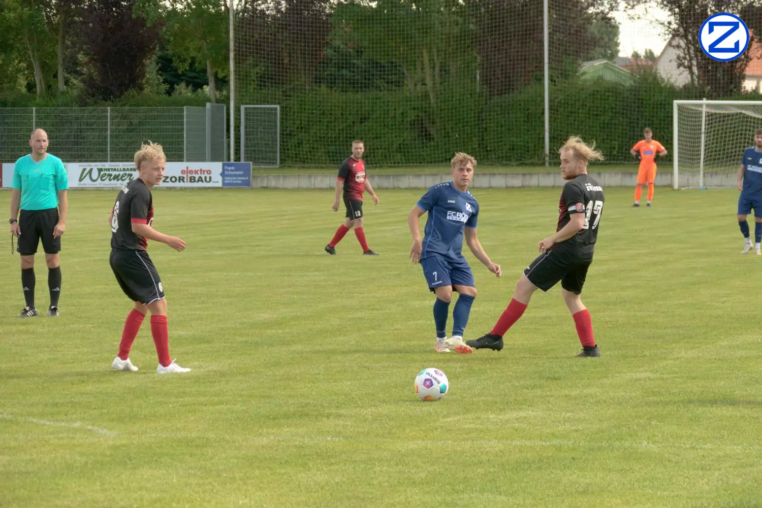Bild: SV Blau-Weiß Zorbau - SV Jena-Zwätzen 2:1 (0:0) - Zwaetzen015
