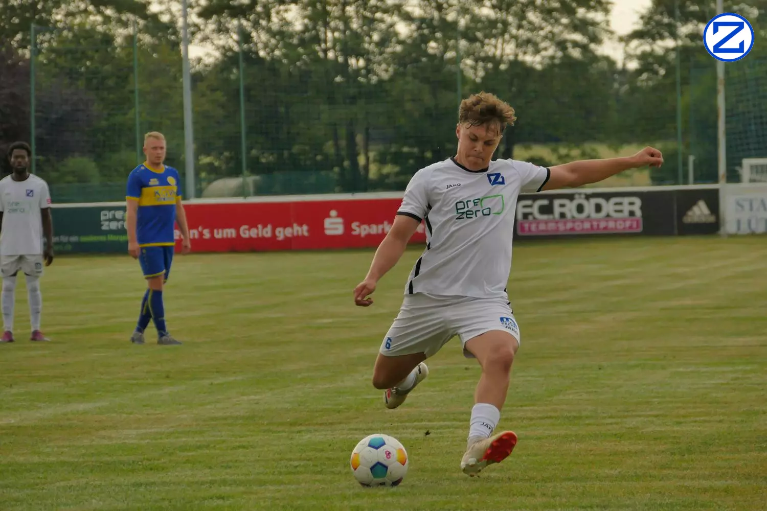 Bild: SV Blau-Weiß Zorbau - SV Eintracht Eisenberg 2:0 (0:0) - Eisenberg008