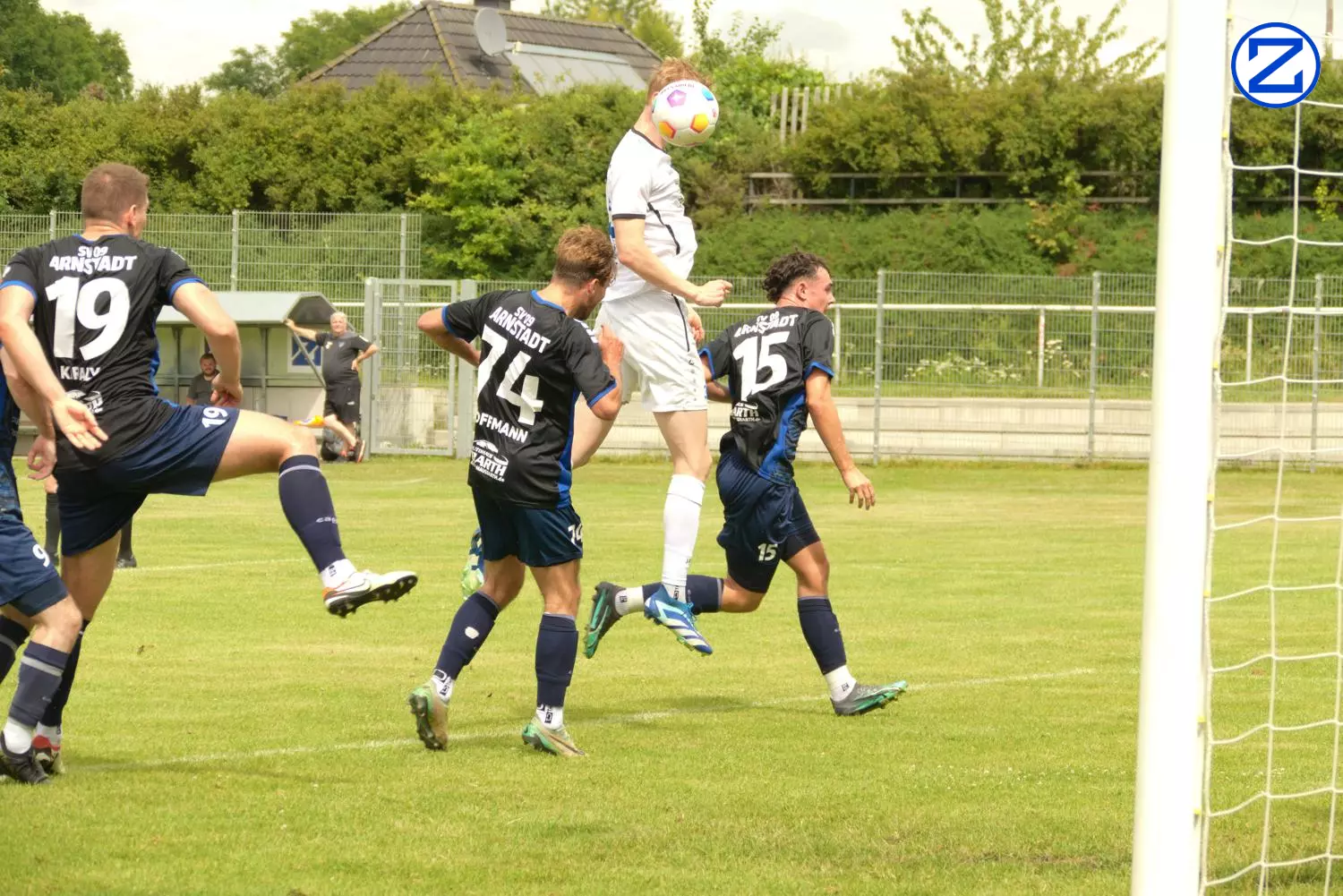 Bild: SV Blau-Weiß Zorbau - SV 09 Arnstadt 4:0 (2:0) - Arnstadt012