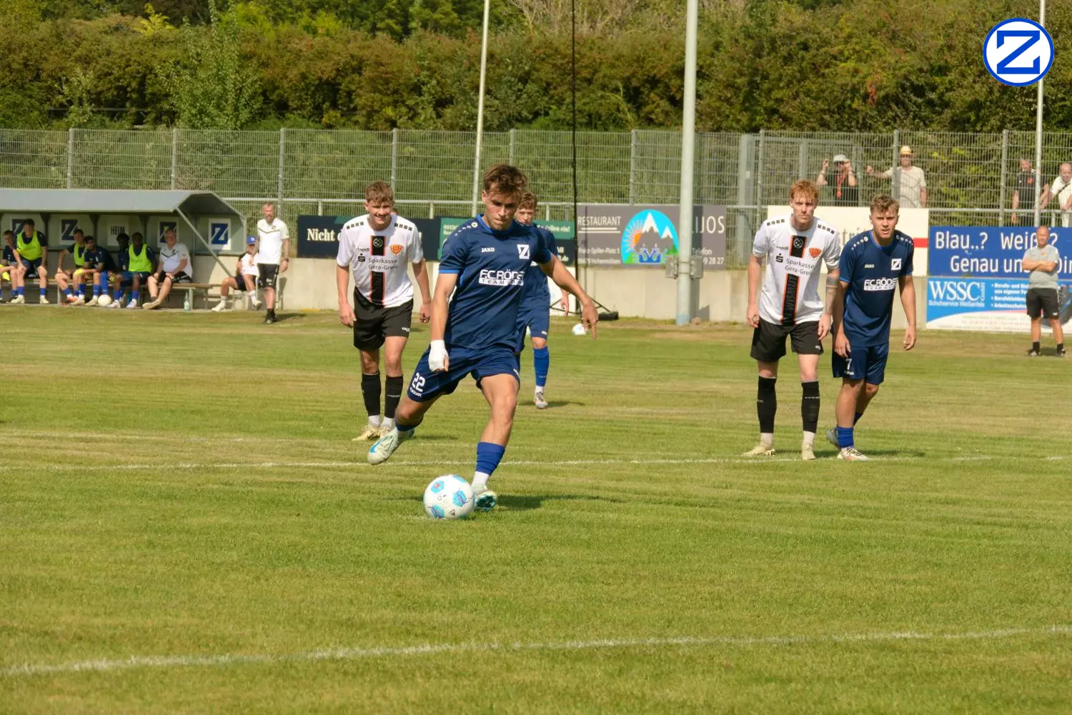 Bild: SV Blau-Weiß Zorbau - BSG Wismut Gera 3:1 (0:0) - Gera002