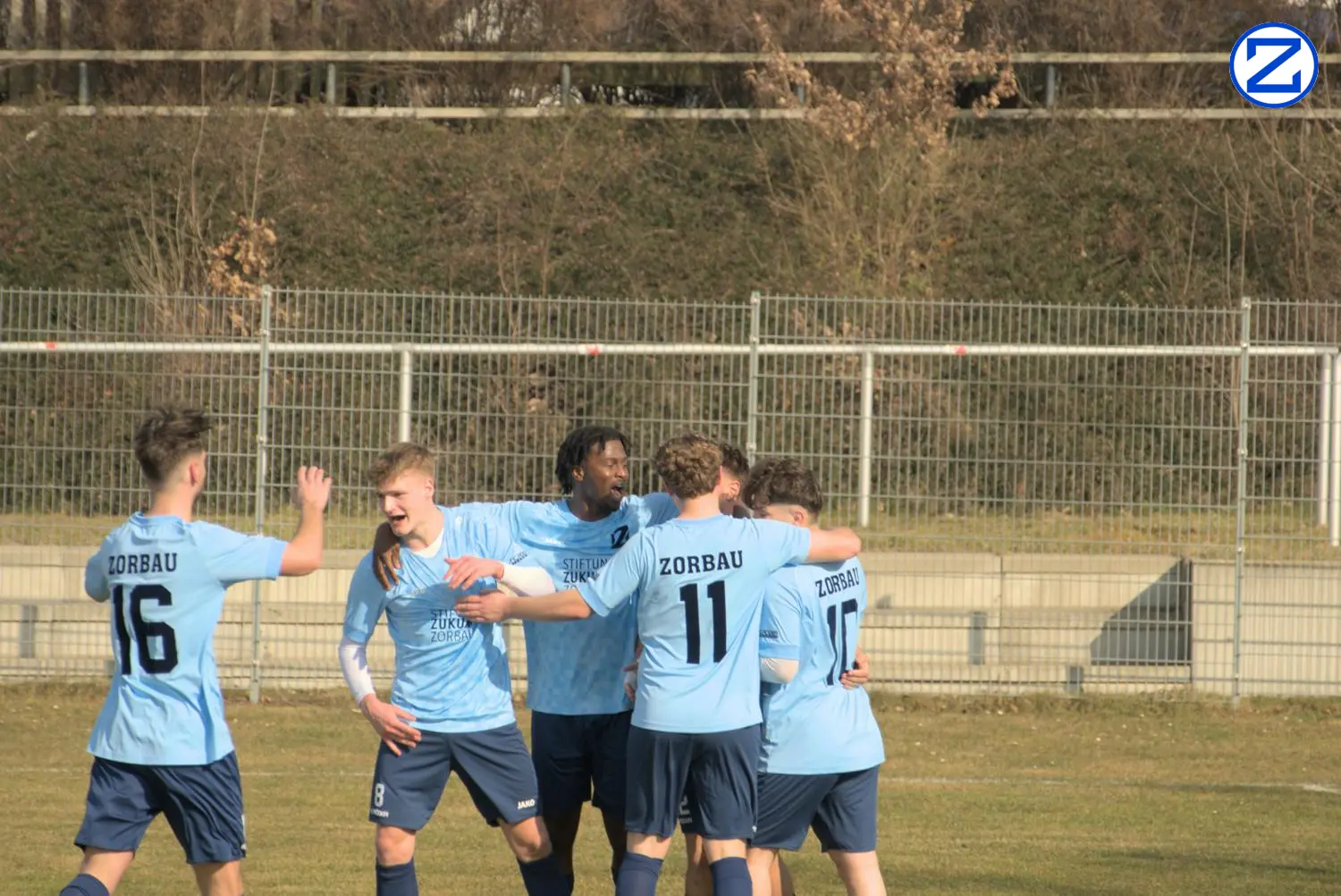 Bild: SV Blau-Weiß Zorbau - Bischofswerdaer FV 08 1:1 (1:1) - Bfv003