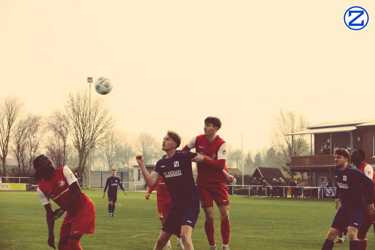 Bild: SV Blau-Weiß Zorbau - SG Rot-Weiß Thalheim 0:3 (0:2) - Thalheim004
