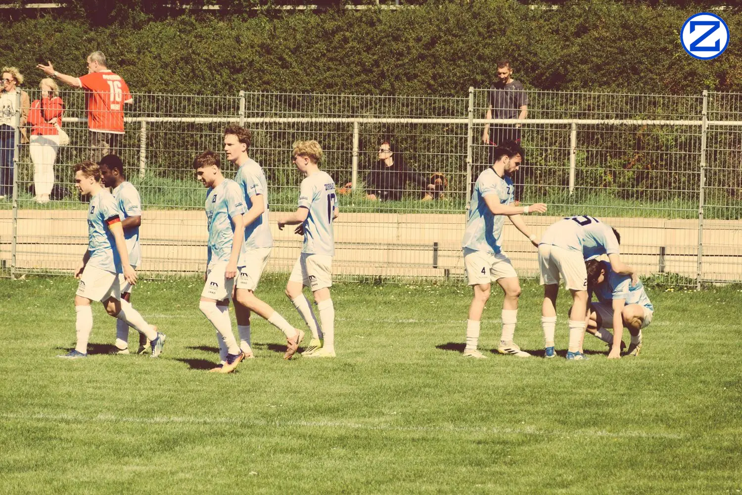 Bild: SV Blau-Weiß Zorbau - BSV Halle-Ammendorf 2:2 (0:0) - Ammendorf012