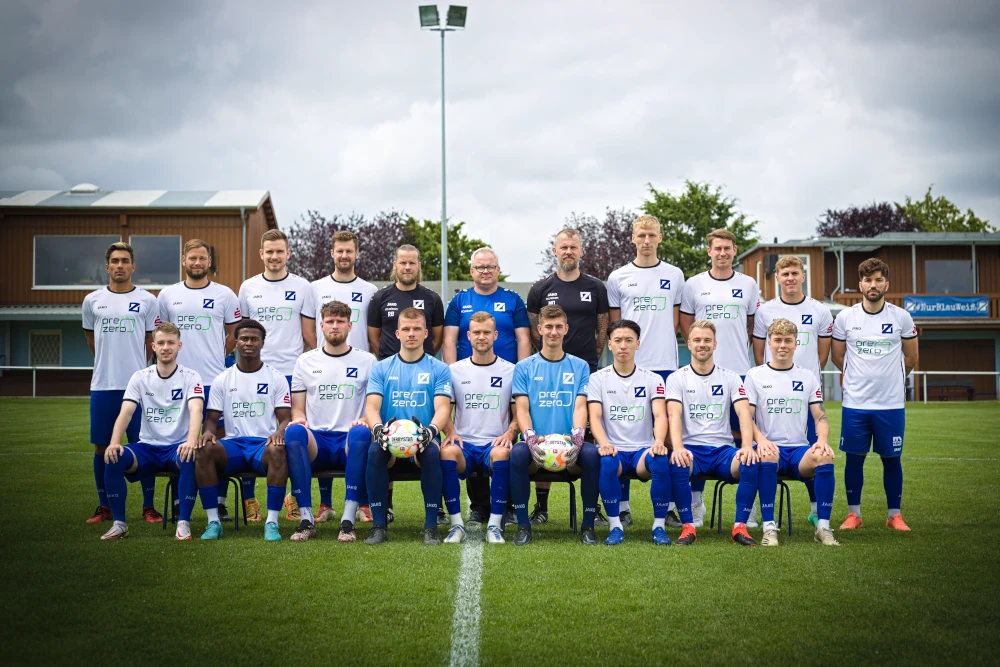 Die 1. Mannschaft des SV-Blau-Weiß Zorbau